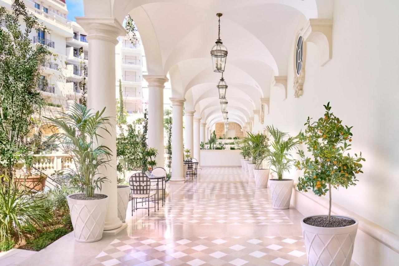 Carlton Cannes, A Regent Hotel Bagian luar foto