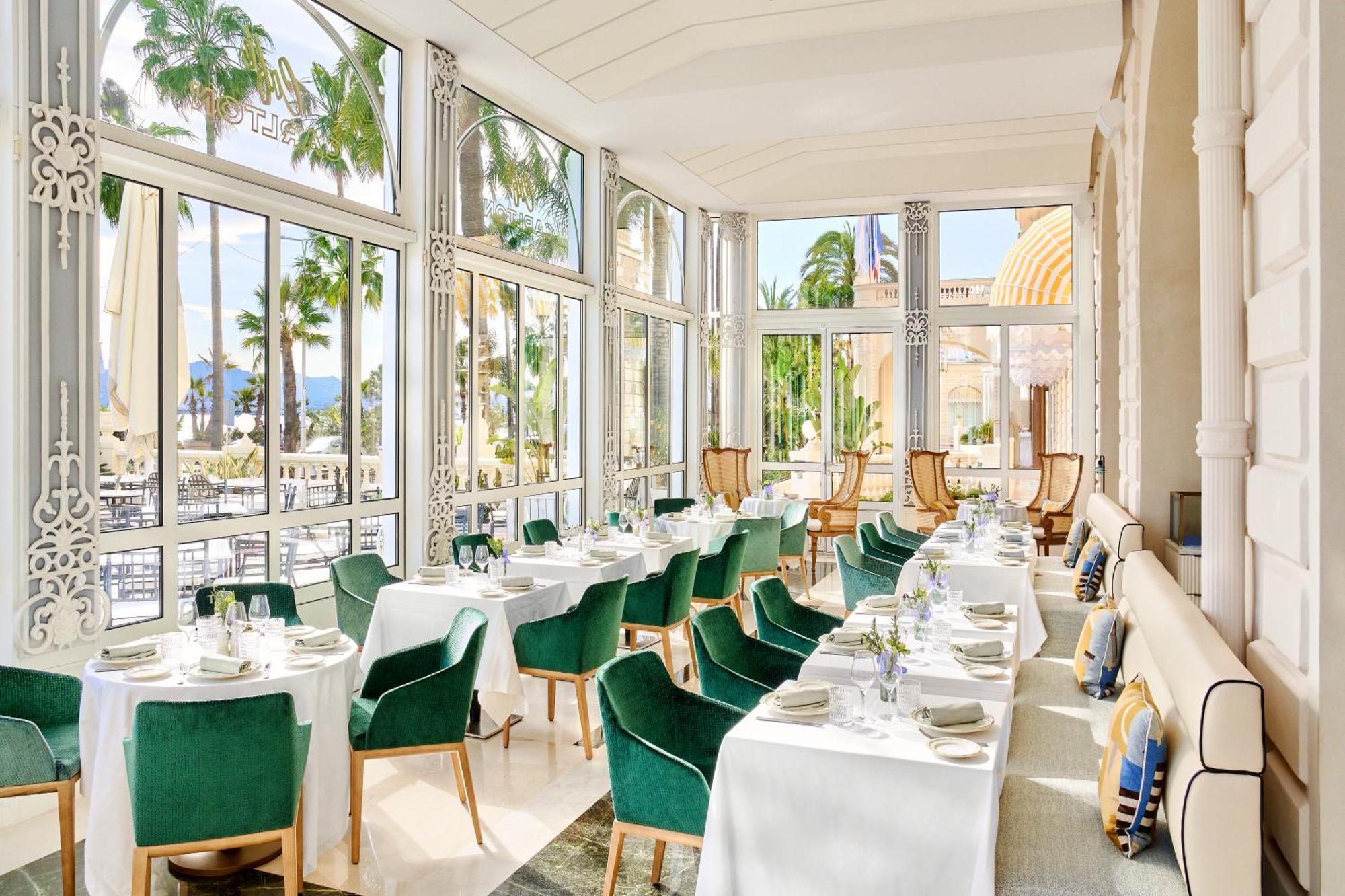 Carlton Cannes, A Regent Hotel Bagian luar foto