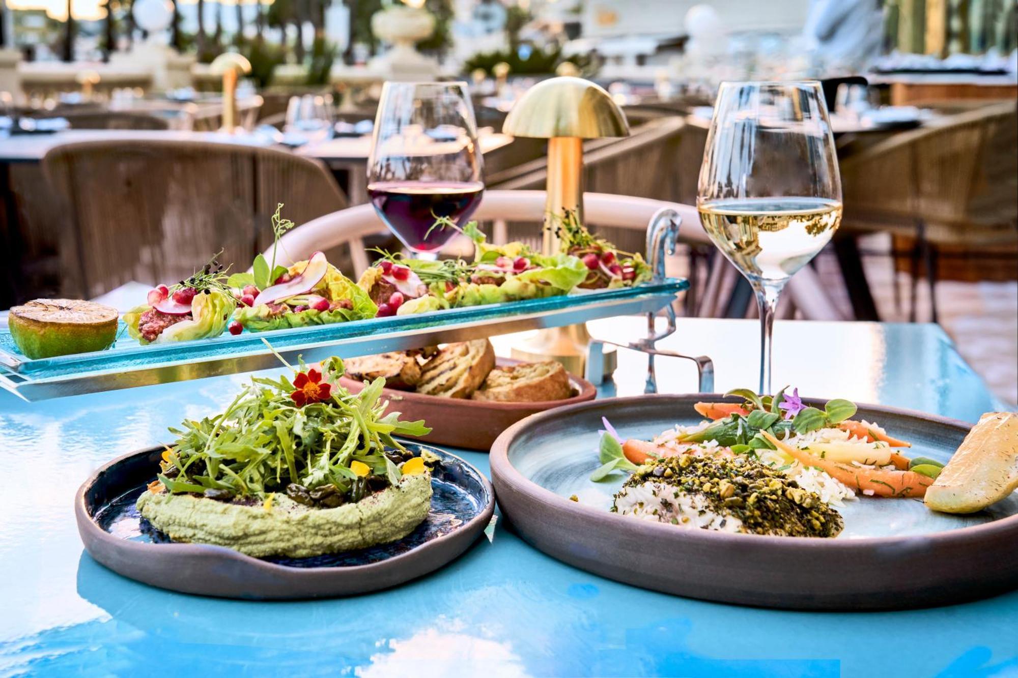 Carlton Cannes, A Regent Hotel Bagian luar foto