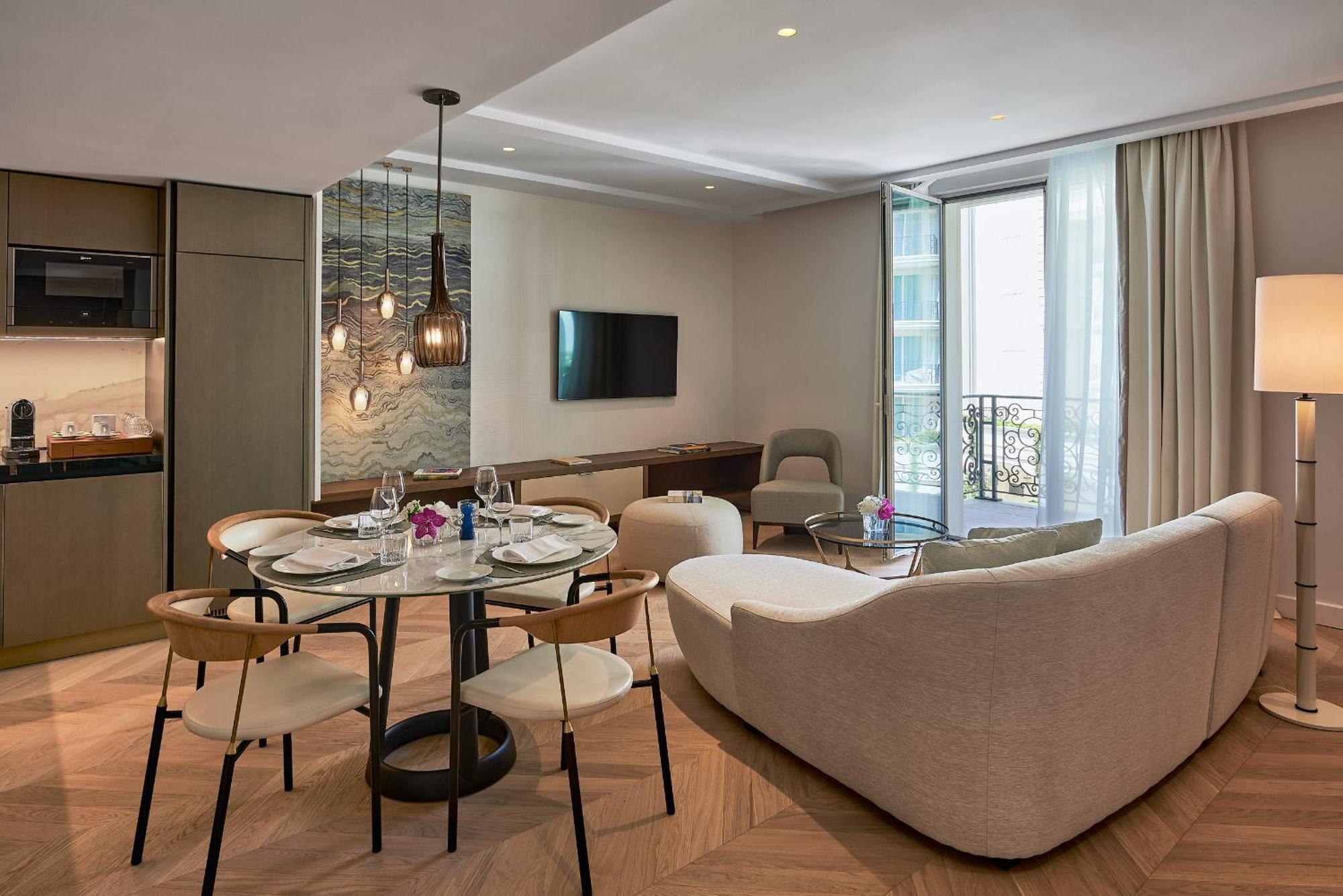 Carlton Cannes, A Regent Hotel Bagian luar foto